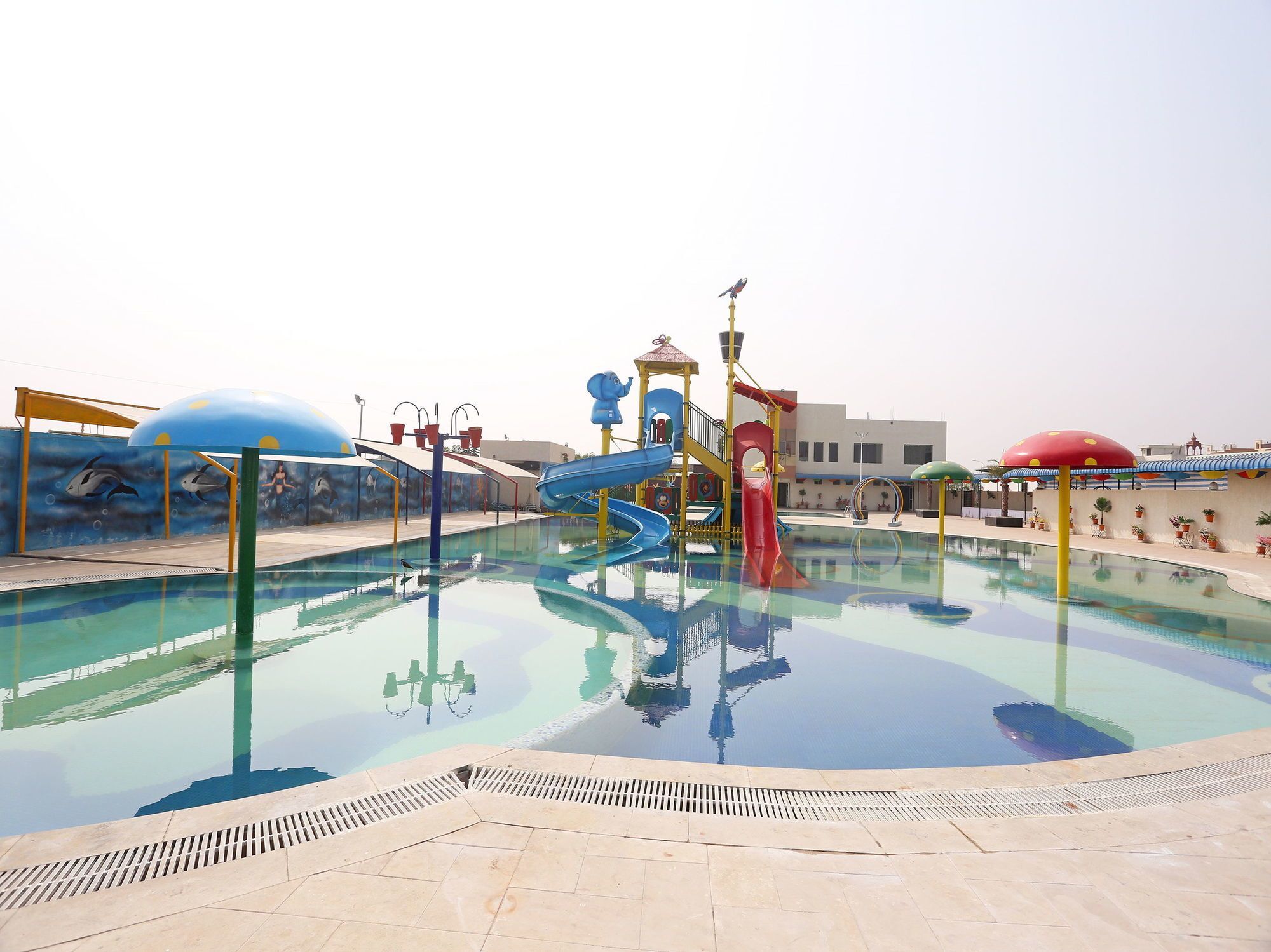 Oyo 10104 Radhika Resort Kota  Bagian luar foto