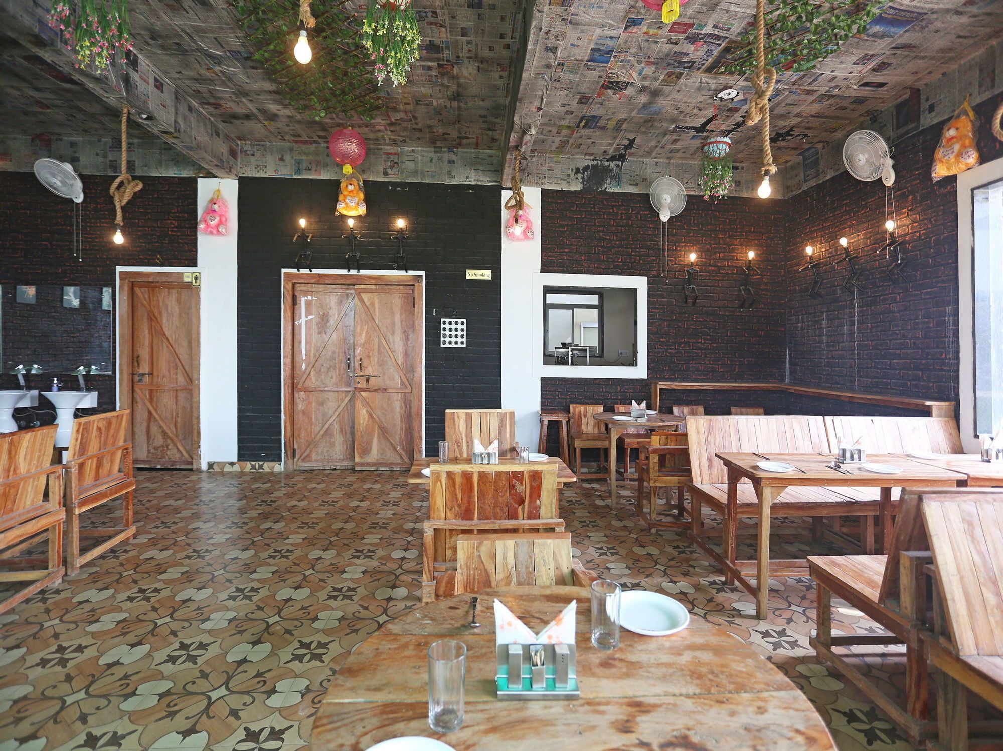 Oyo 10104 Radhika Resort Kota  Bagian luar foto